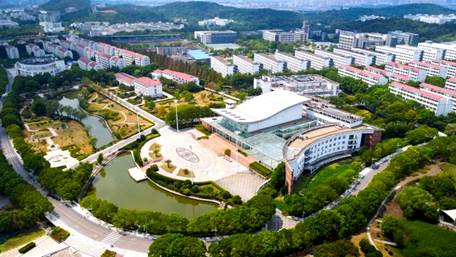 学校面积照片